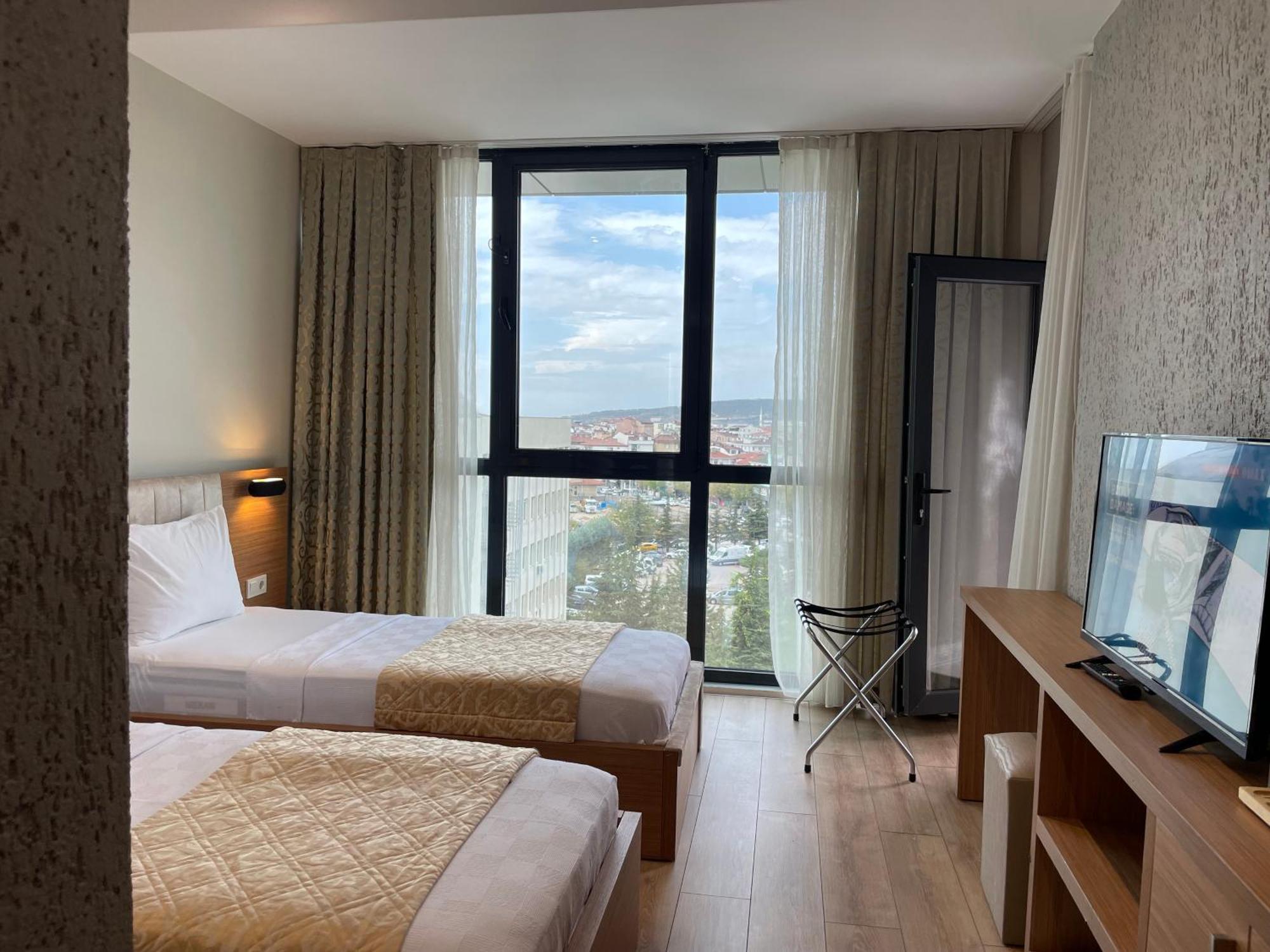 Innport Hotel Гебзе Екстер'єр фото