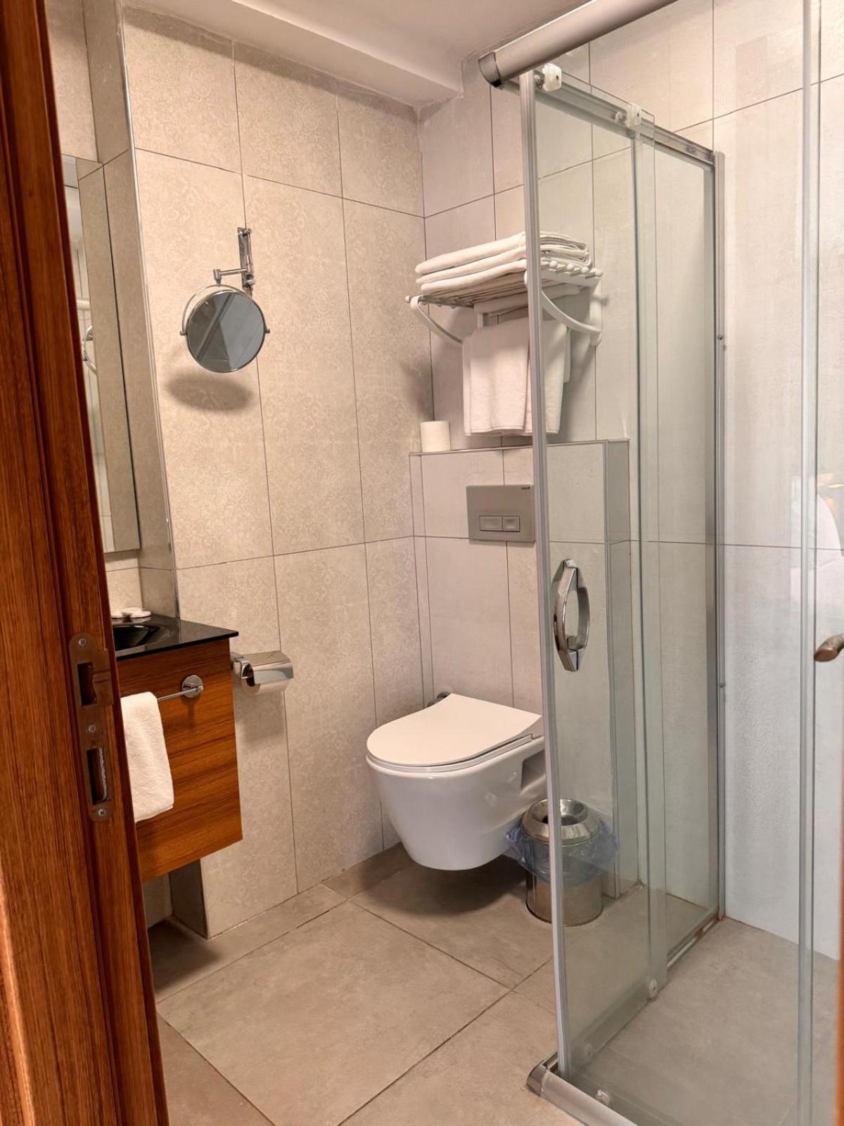 Innport Hotel Гебзе Екстер'єр фото