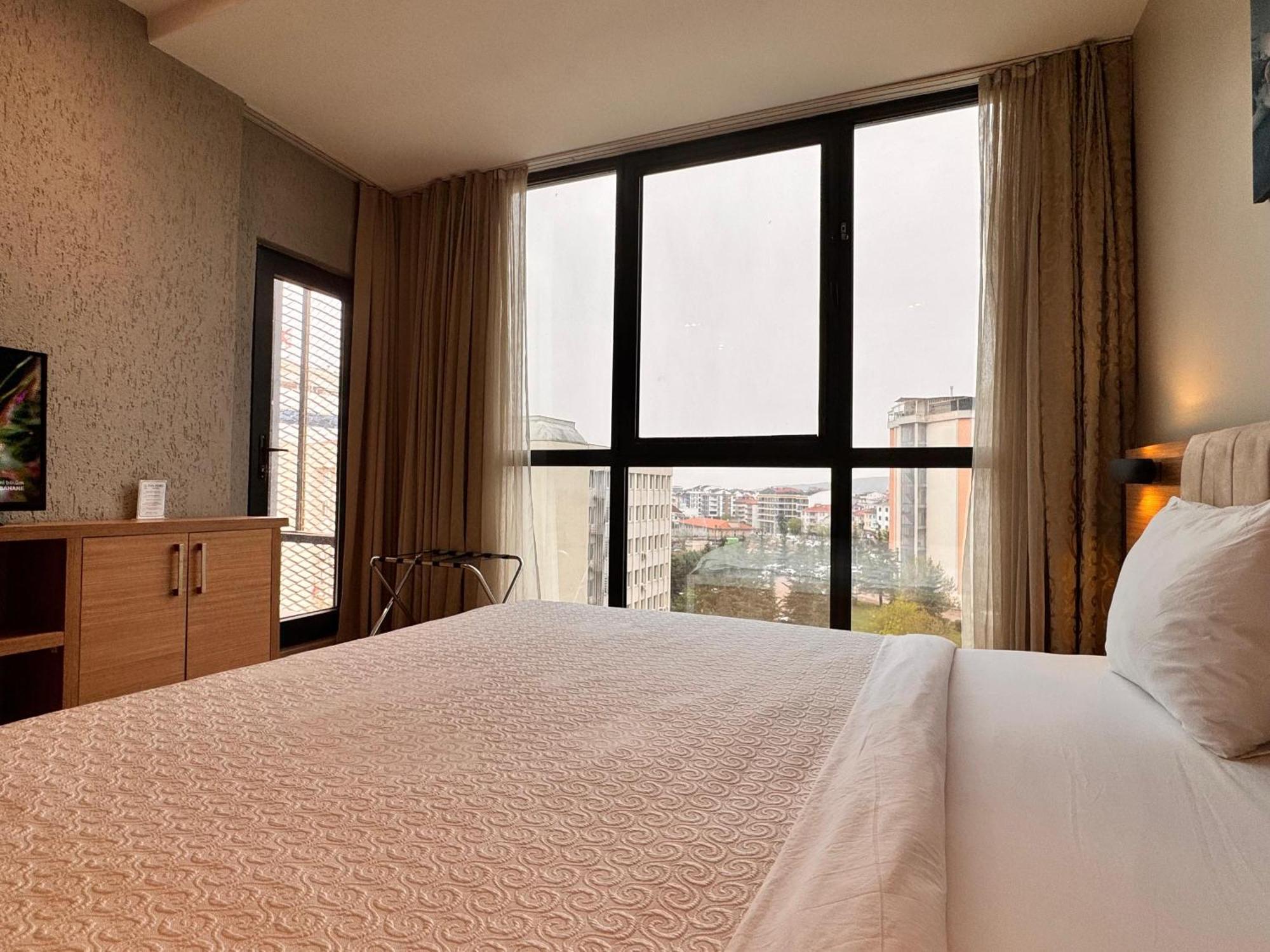 Innport Hotel Гебзе Екстер'єр фото